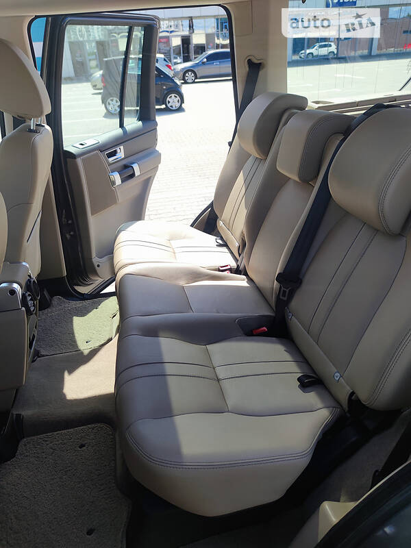 Позашляховик / Кросовер Land Rover Discovery 2016 в Києві