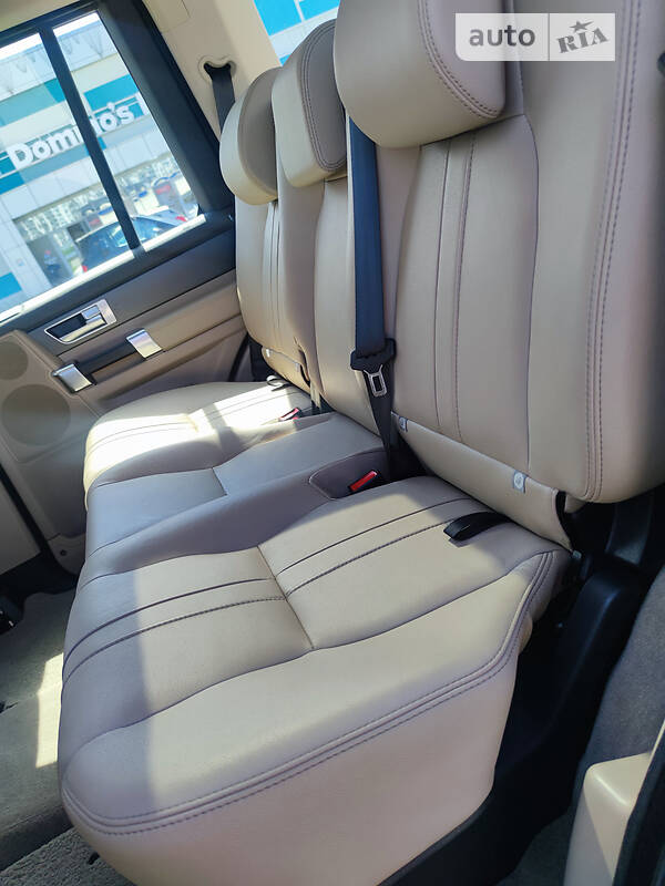 Позашляховик / Кросовер Land Rover Discovery 2016 в Києві