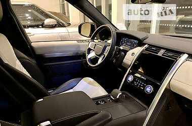 Позашляховик / Кросовер Land Rover Discovery 2021 в 