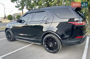 Позашляховик / Кросовер Land Rover Discovery 2017 в 