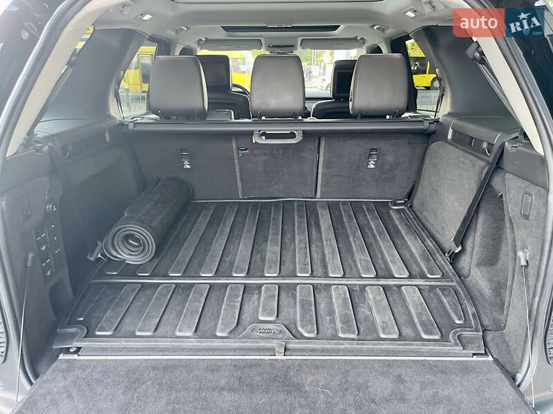 Внедорожник / Кроссовер Land Rover Discovery 2017 в Киеве