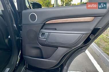 Позашляховик / Кросовер Land Rover Discovery 2017 в 