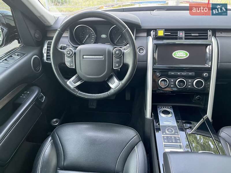 Внедорожник / Кроссовер Land Rover Discovery 2017 в Киеве