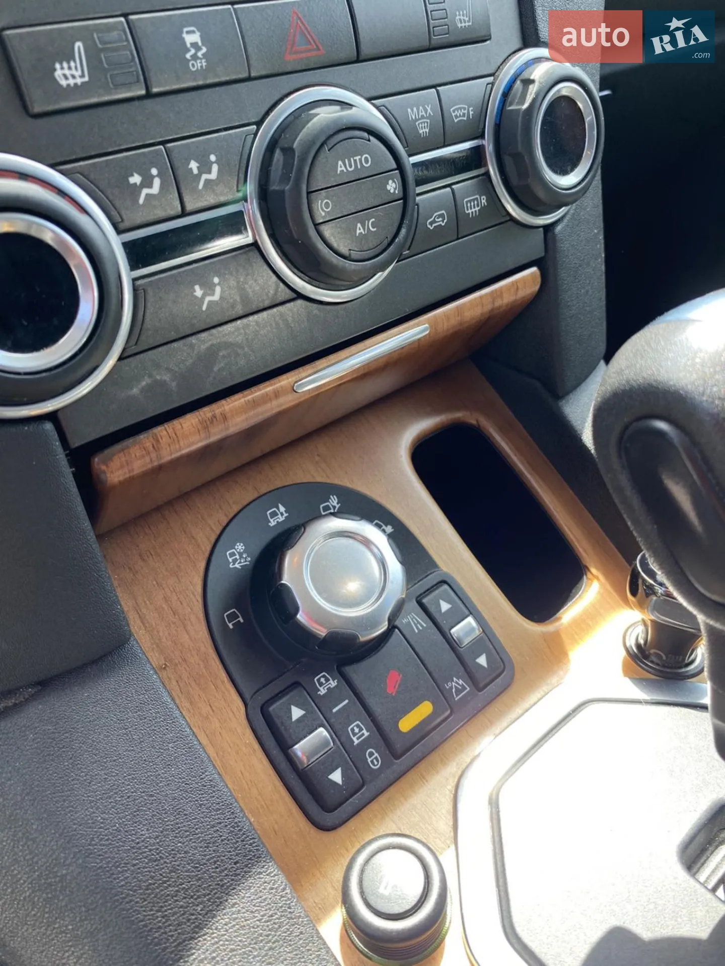 2012 Land Rover Discovery - мініатюра 11