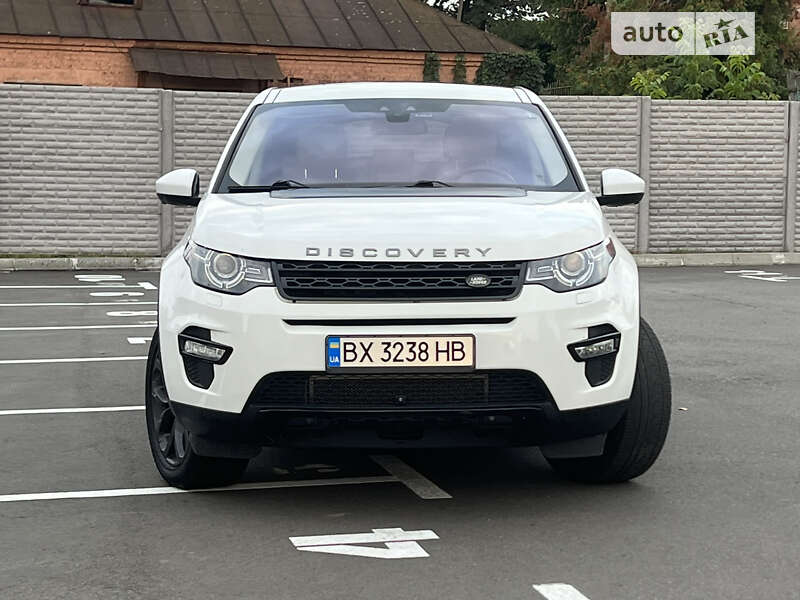 Внедорожник / Кроссовер Land Rover Discovery 2017 в Хмельницком
