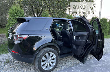 Внедорожник / Кроссовер Land Rover Discovery 2015 в 