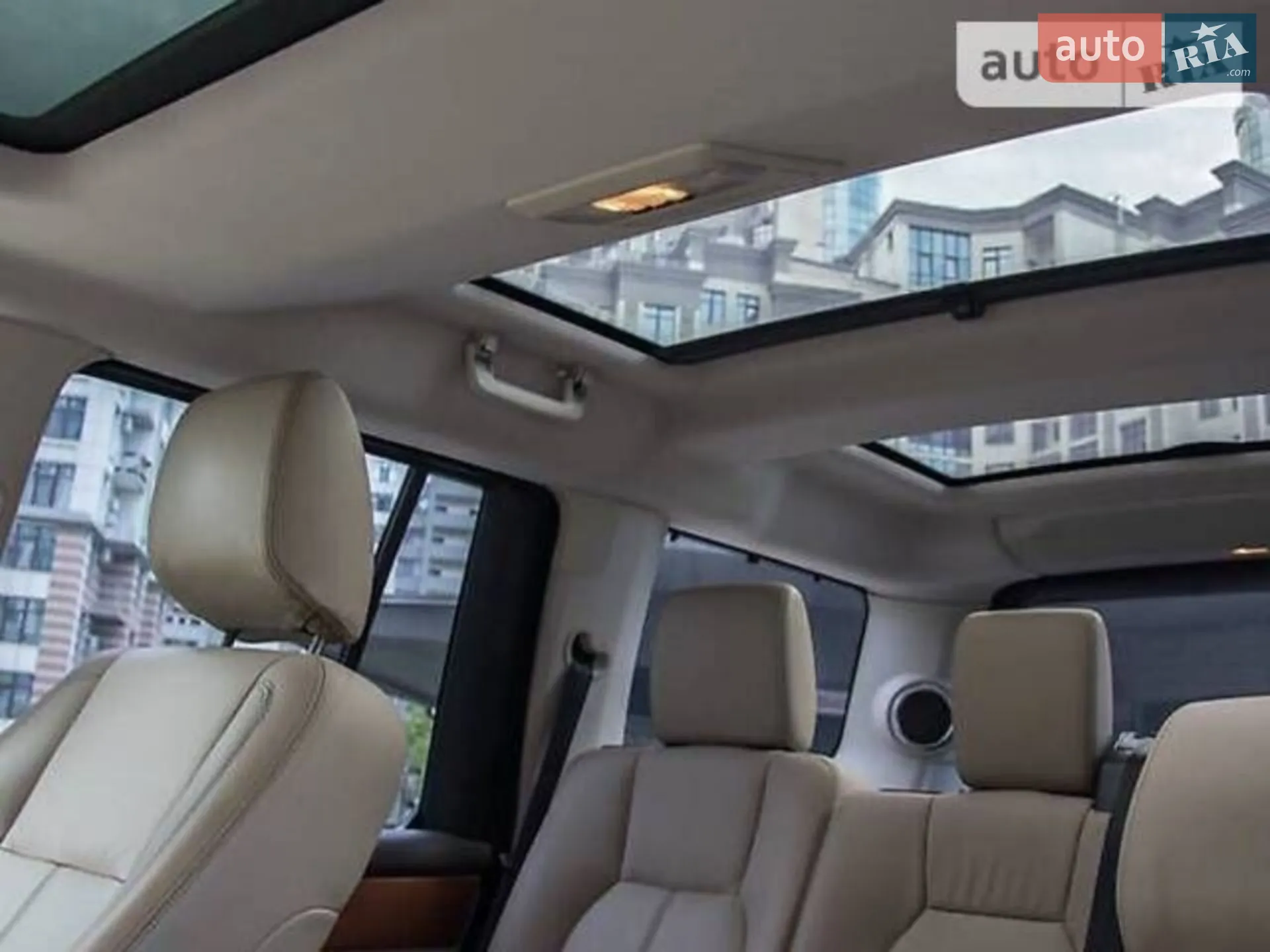 2010 Land Rover Discovery - мініатюра 2