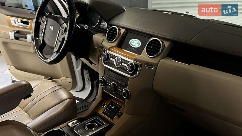 Позашляховик / Кросовер Land Rover Discovery 2014 в Бучачі