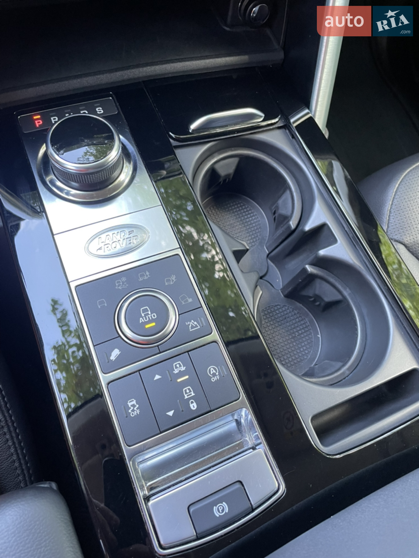 2018 Land Rover Discovery - мініатюра 13
