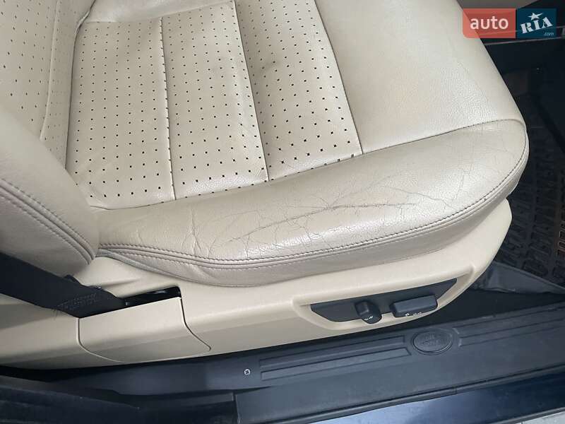 Позашляховик / Кросовер Land Rover Discovery 2005 в Києві