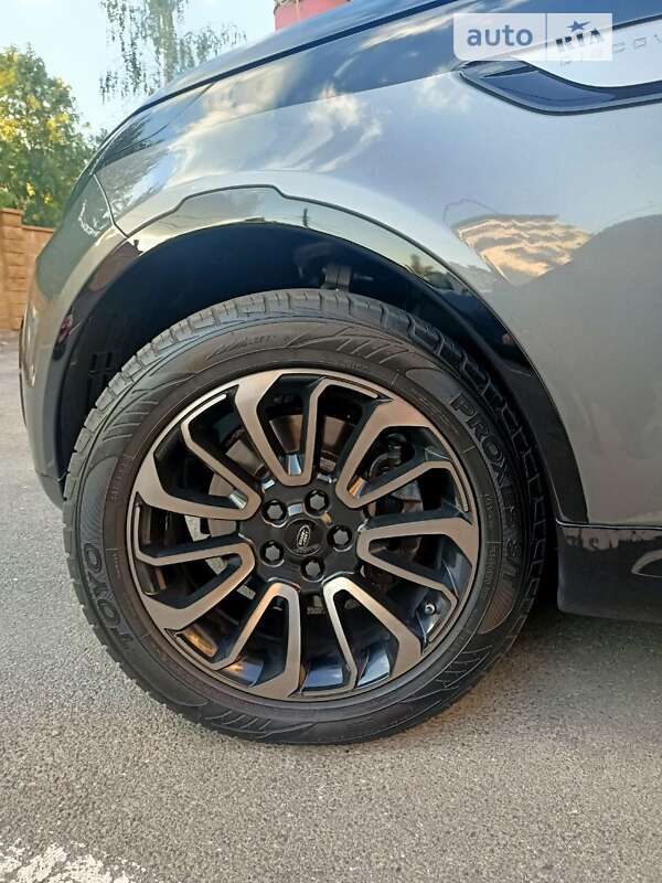 Внедорожник / Кроссовер Land Rover Discovery 2017 в Киеве