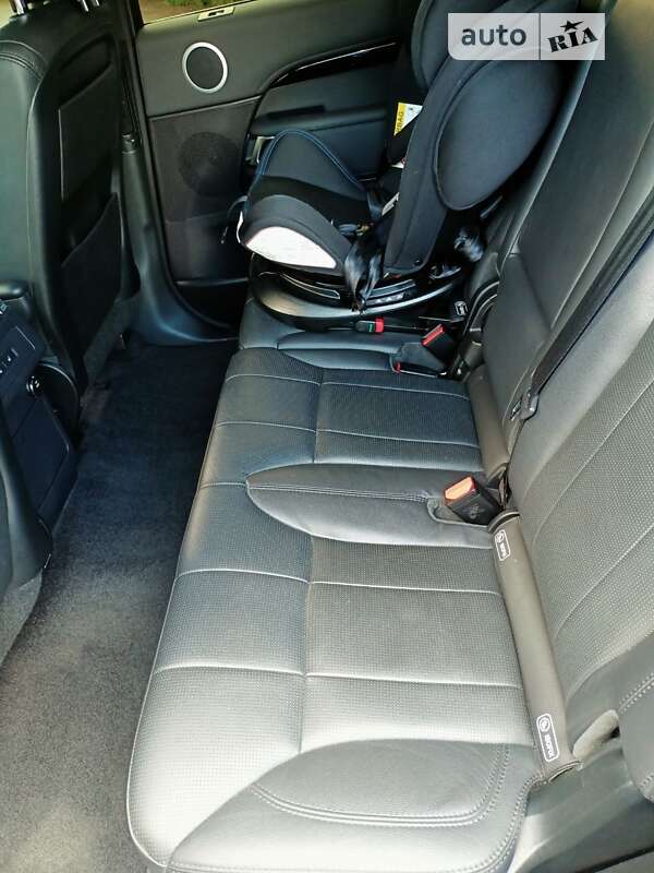 Внедорожник / Кроссовер Land Rover Discovery 2017 в Киеве