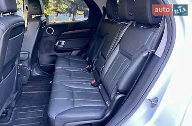 Позашляховик / Кросовер Land Rover Discovery 2018 в 