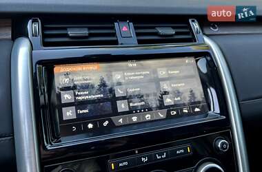 Позашляховик / Кросовер Land Rover Discovery 2018 в 