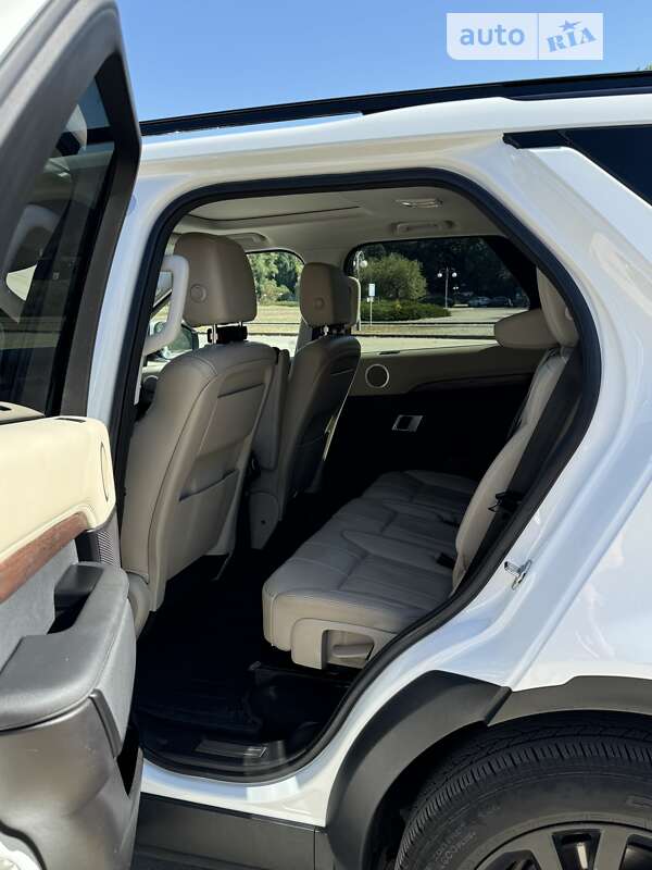 Внедорожник / Кроссовер Land Rover Discovery 2018 в Киеве фото 7 Внедорожник / Кроссовер Land Rover Discovery 2018 в Киеве