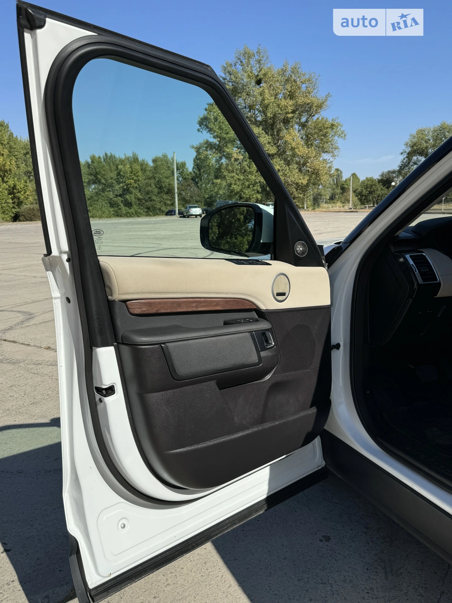 2018 Land Rover Discovery - мініатюра 5