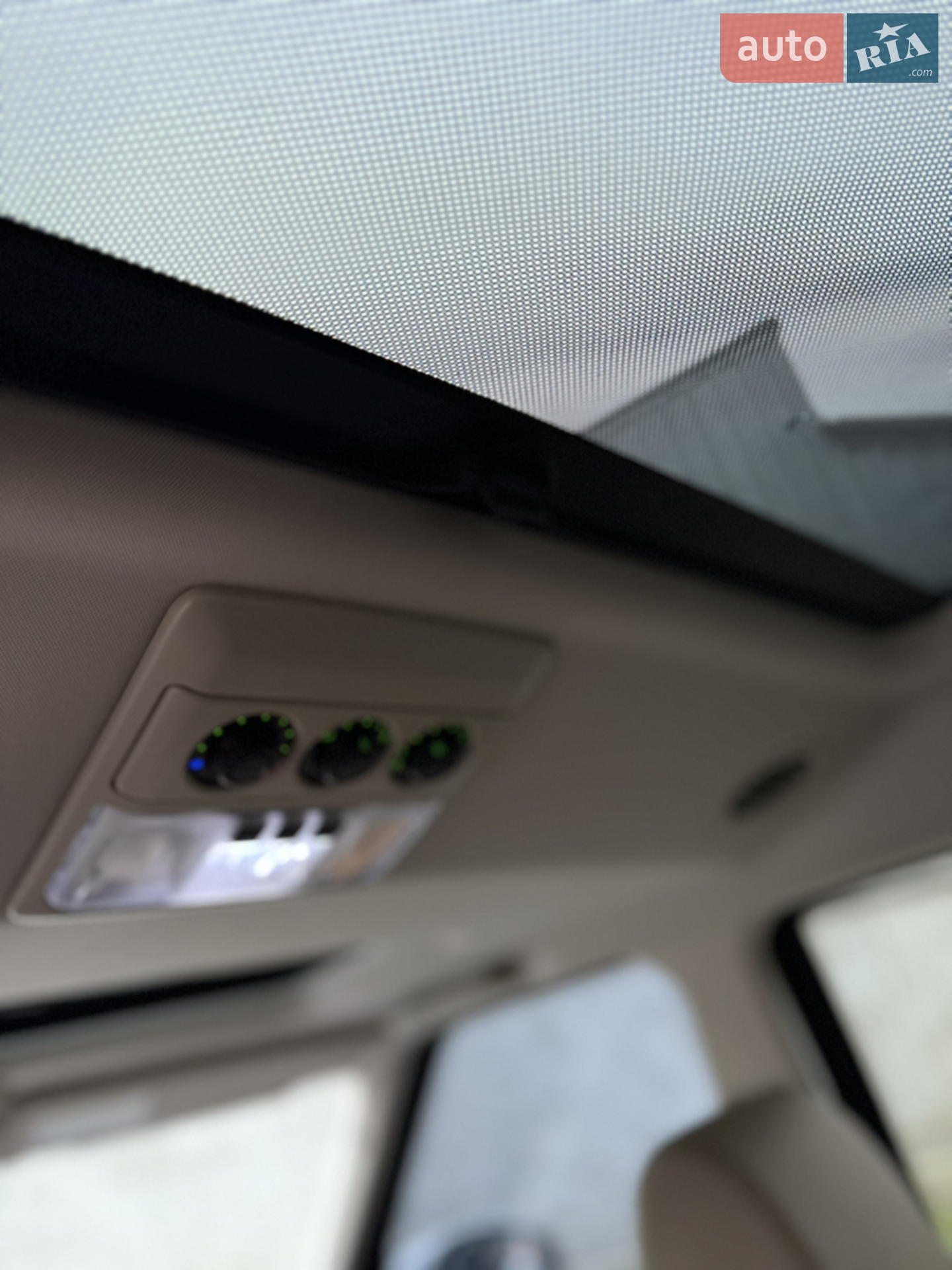 2014 Land Rover Discovery - мініатюра 35