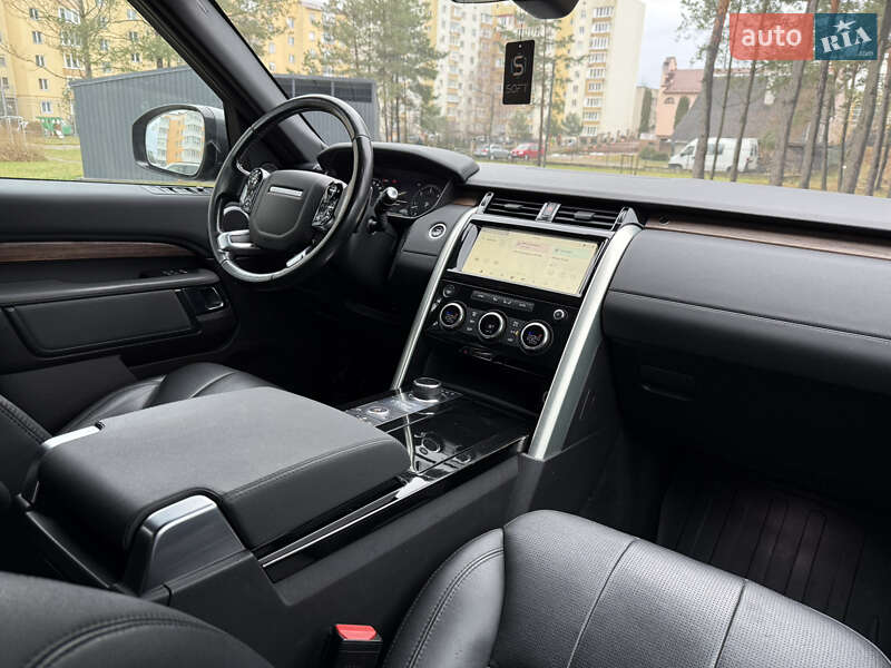 Внедорожник / Кроссовер Land Rover Discovery 2018 в Львове