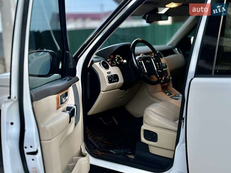 Позашляховик / Кросовер Land Rover Discovery 2015 в Тернополі
