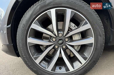 Внедорожник / Кроссовер Land Rover Discovery 2021 в 