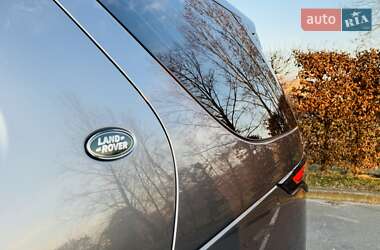 Позашляховик / Кросовер Land Rover Discovery 2018 в 