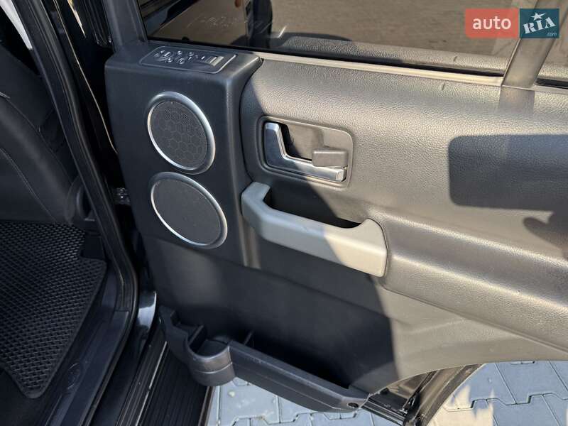 Внедорожник / Кроссовер Land Rover Discovery 2007 в Черновцах