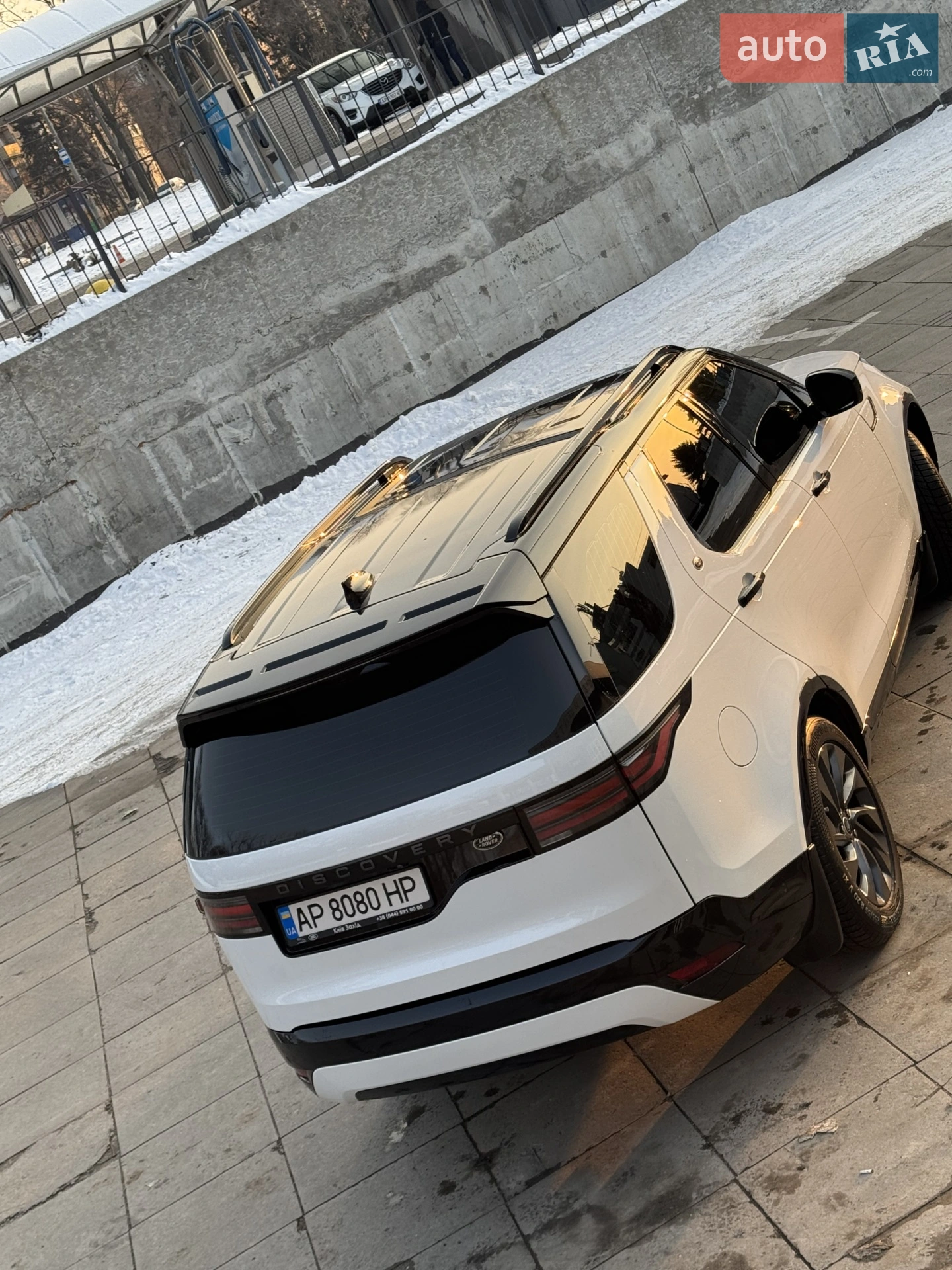 2023 Land Rover Discovery - мініатюра 11