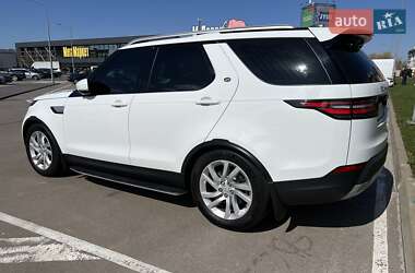 Внедорожник / Кроссовер Land Rover Discovery 2017 в 