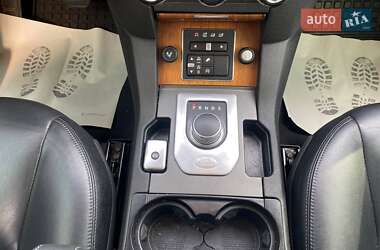 Позашляховик / Кросовер Land Rover Discovery 2012 в 