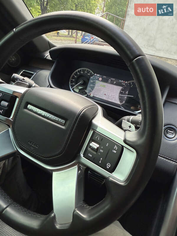 Внедорожник / Кроссовер Land Rover Discovery 2023 в 