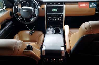 Внедорожник / Кроссовер Land Rover Discovery 2017 в 