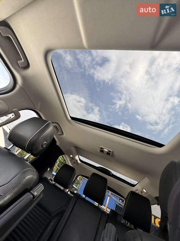 Внедорожник / Кроссовер Land Rover Discovery 2017 в Львове фото 25 Внедорожник / Кроссовер Land Rover Discovery 2017 в Львове