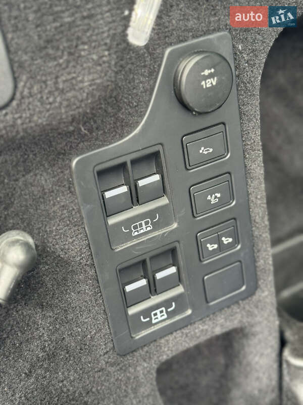 Внедорожник / Кроссовер Land Rover Discovery 2017 в Львове фото 32 Внедорожник / Кроссовер Land Rover Discovery 2017 в Львове