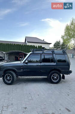 Позашляховик / Кросовер Land Rover Discovery 1996 в 