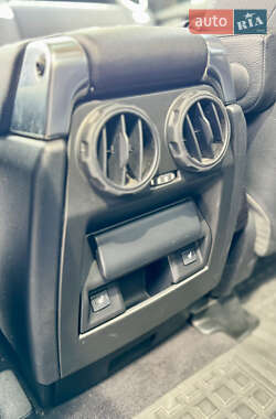 Внедорожник / Кроссовер Land Rover Discovery 2009 в 