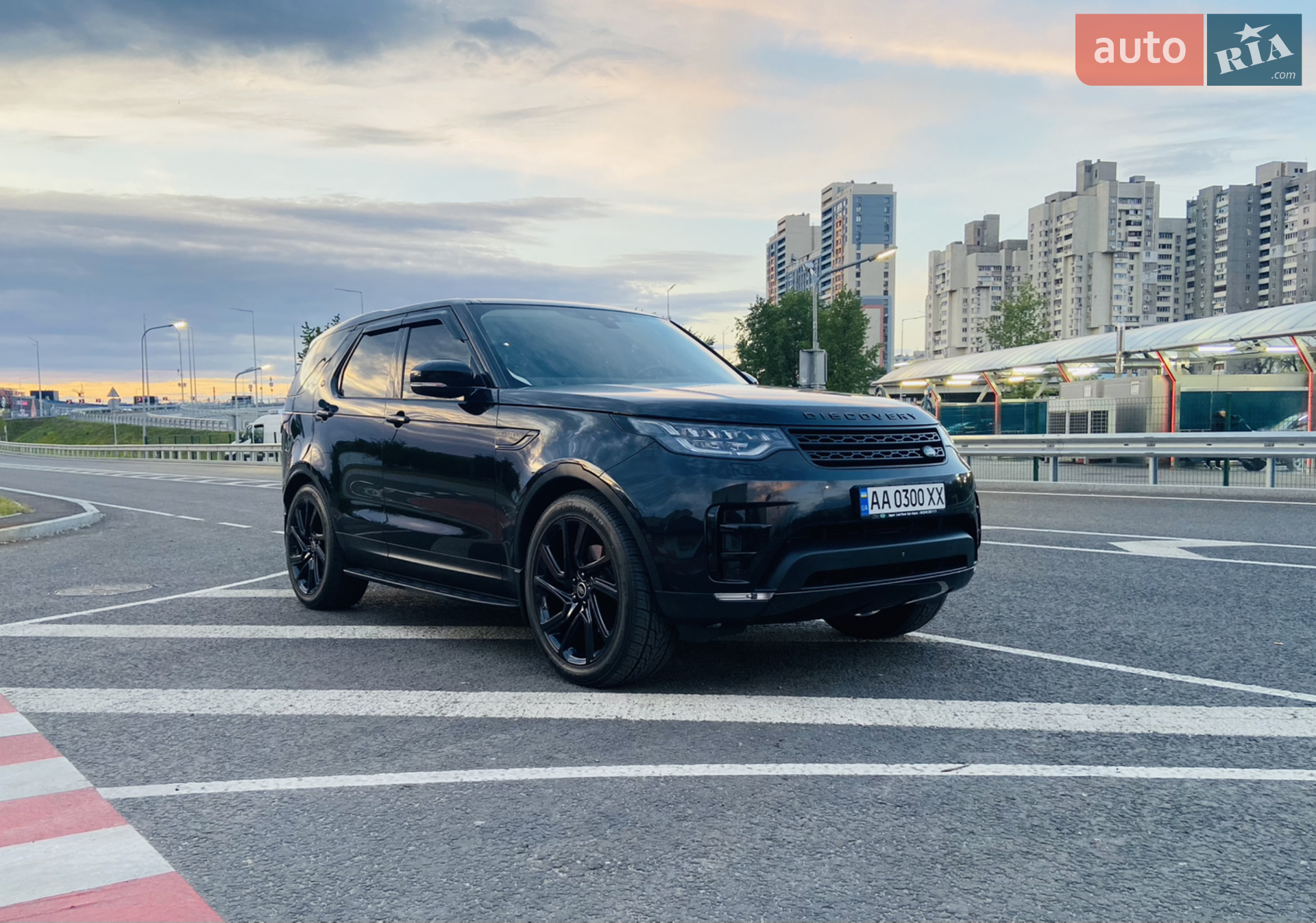 2017 Land Rover Discovery - мініатюра 12