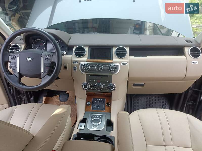 Позашляховик / Кросовер Land Rover Discovery 2016 в Києві