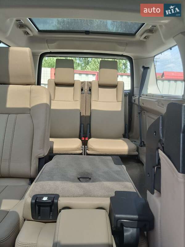 Позашляховик / Кросовер Land Rover Discovery 2016 в Києві