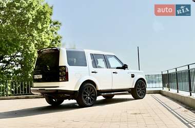 Позашляховик / Кросовер Land Rover Discovery 2015 в 