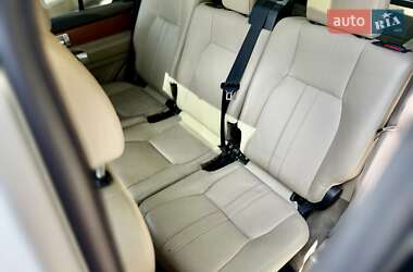 Позашляховик / Кросовер Land Rover Discovery 2015 в 