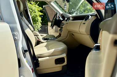 Позашляховик / Кросовер Land Rover Discovery 2015 в 