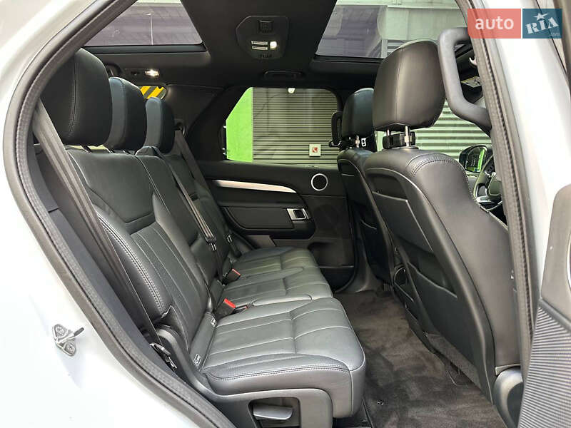 Внедорожник / Кроссовер Land Rover Discovery 2019 в Киеве