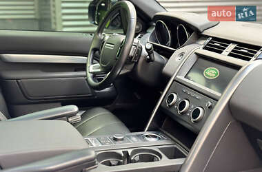 Внедорожник / Кроссовер Land Rover Discovery 2019 в 