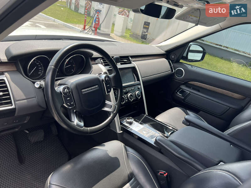 Позашляховик / Кросовер Land Rover Discovery 2017 в Києві
