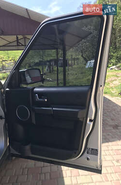 Внедорожник / Кроссовер Land Rover Discovery 2005 в 