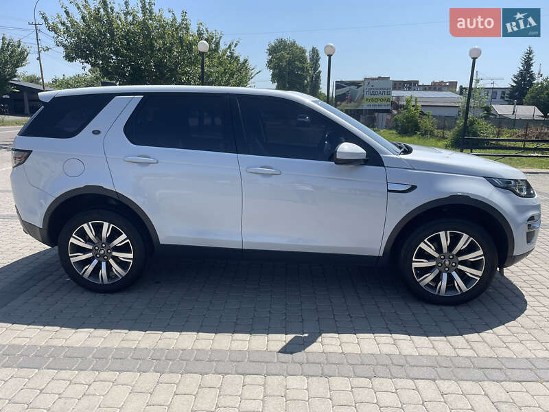 Позашляховик / Кросовер Land Rover Discovery 2017 в Мукачевому