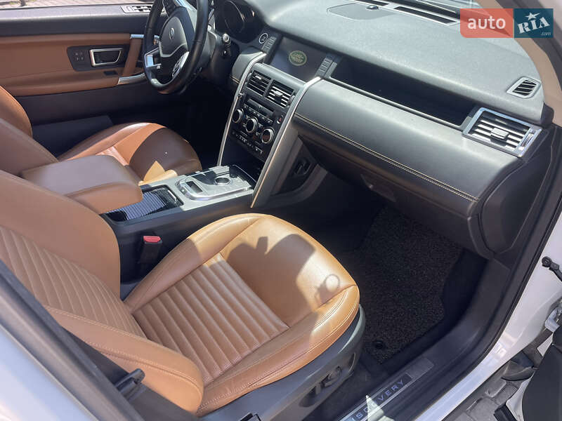 Позашляховик / Кросовер Land Rover Discovery 2017 в Мукачевому