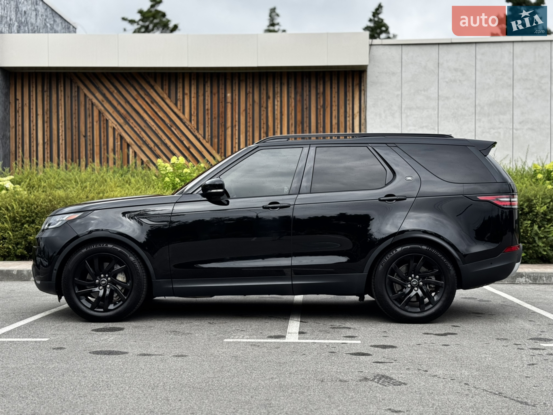 2019 Land Rover Discovery - мініатюра 15