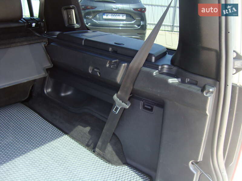 Позашляховик / Кросовер Land Rover Discovery 2006 в Києві