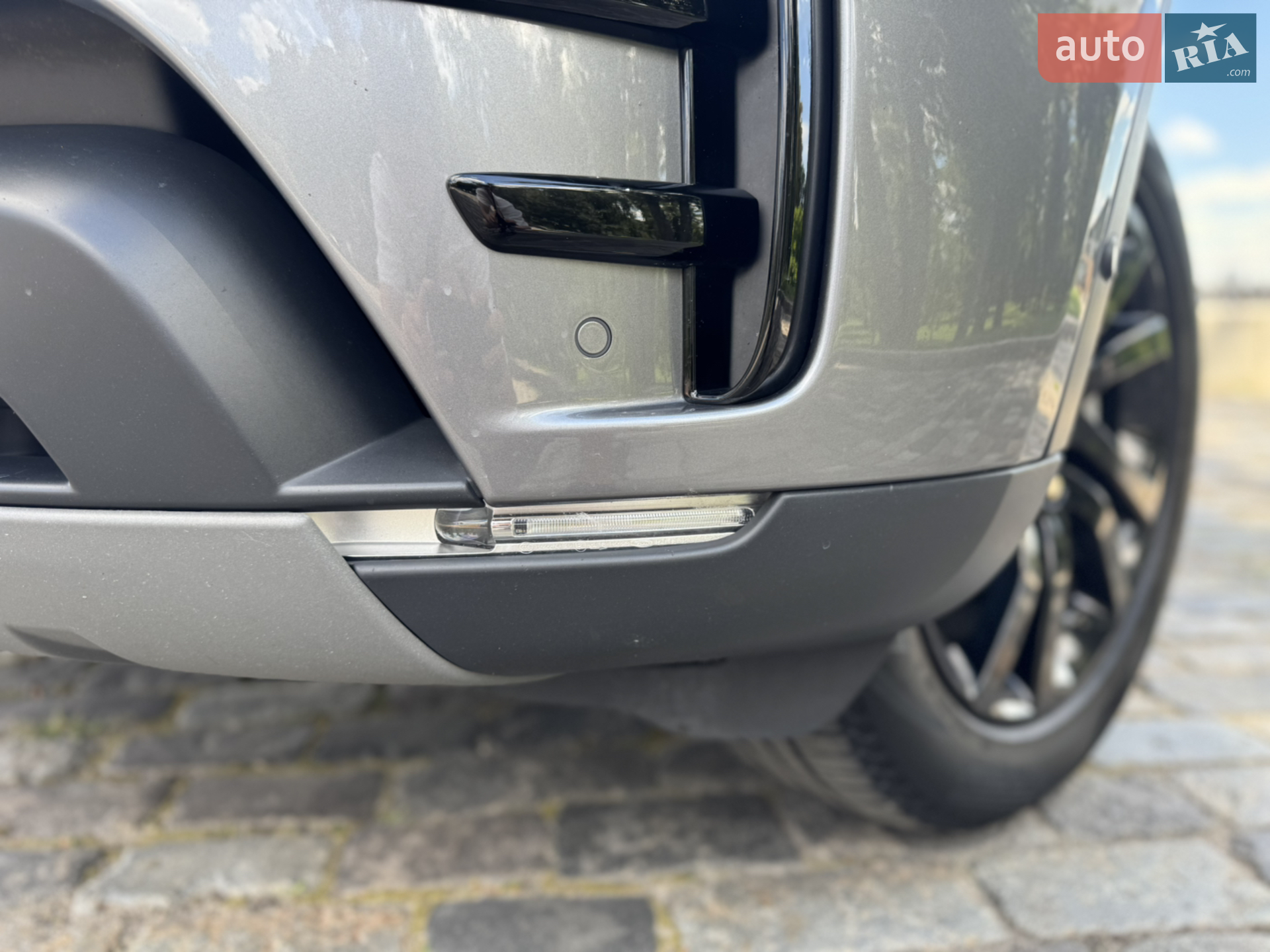 2020 Land Rover Discovery - мініатюра 4